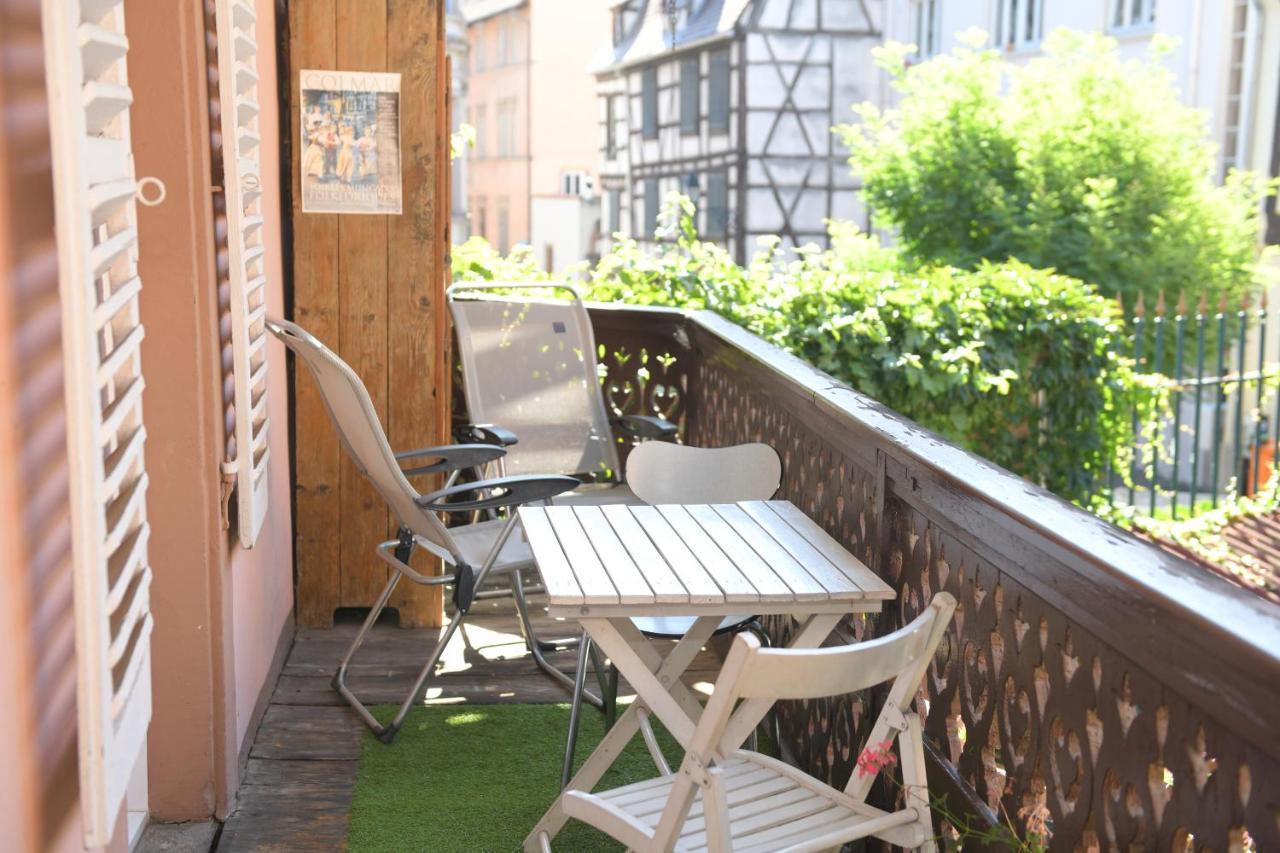 Chez Cecile Bed And Breakfast Chez Le Vigneron Colmar Bagian luar foto