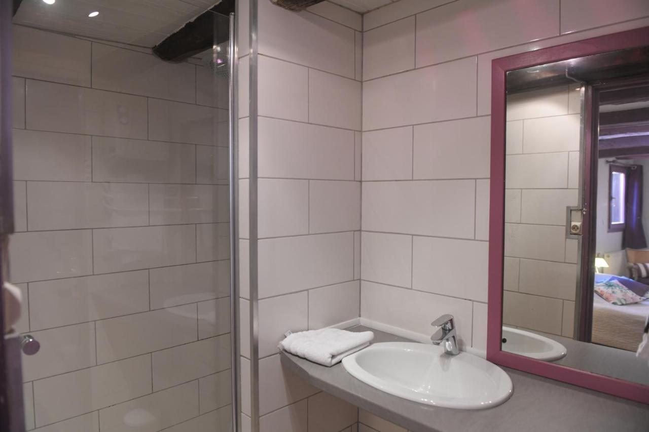 Chez Cecile Bed And Breakfast Chez Le Vigneron Colmar Bagian luar foto