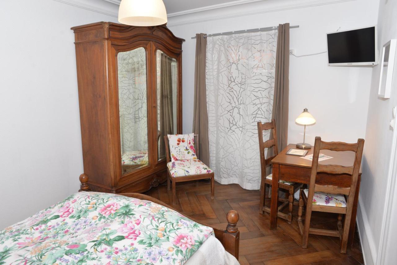 Chez Cecile Bed And Breakfast Chez Le Vigneron Colmar Bagian luar foto