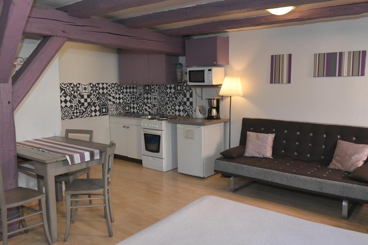 Chez Cecile Bed And Breakfast Chez Le Vigneron Colmar Bagian luar foto