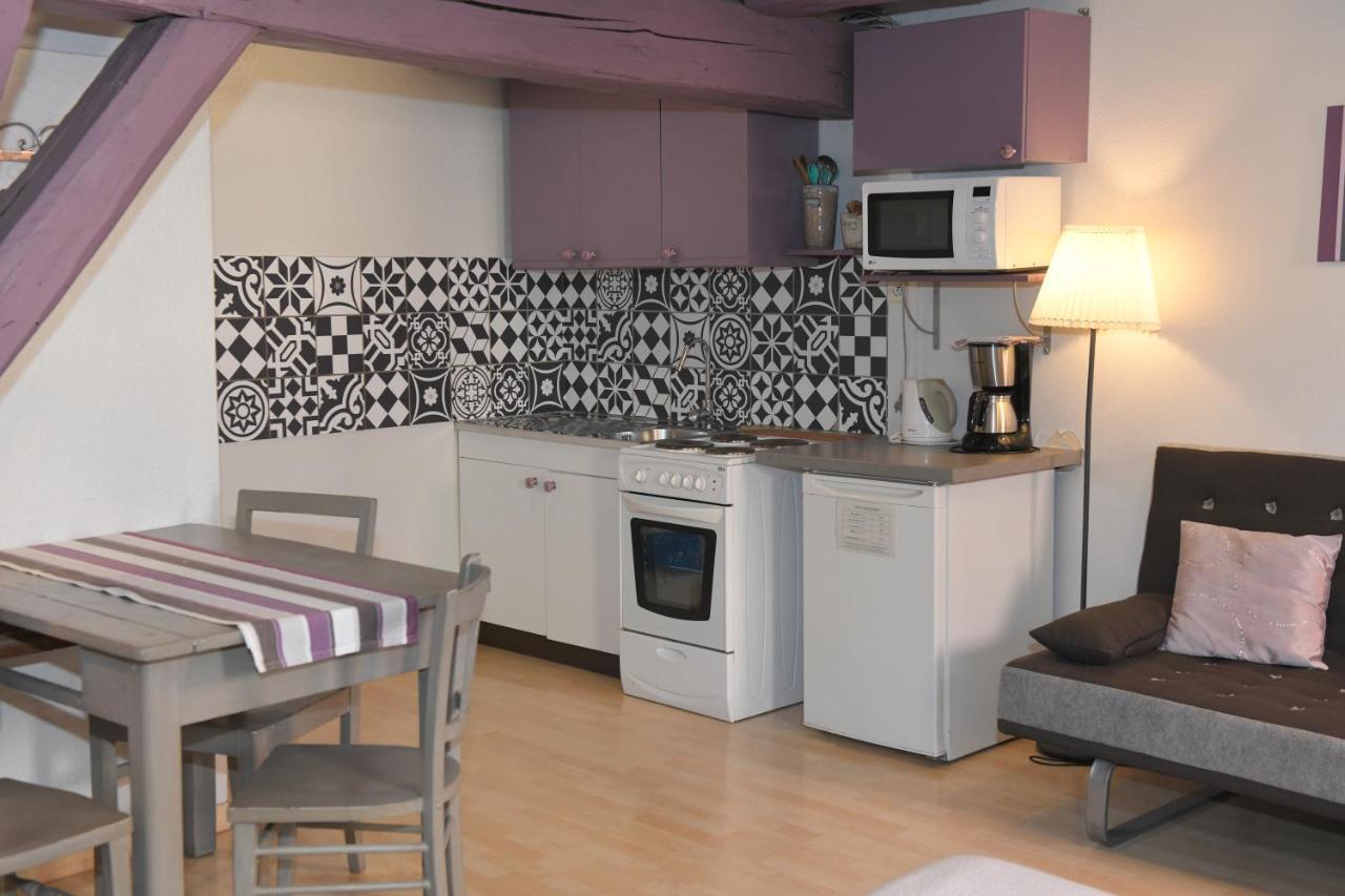 Chez Cecile Bed And Breakfast Chez Le Vigneron Colmar Bagian luar foto